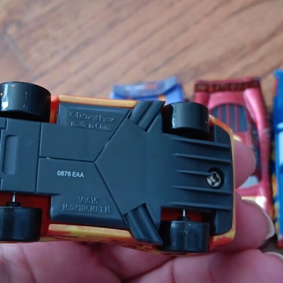 Mattel/Disney Cars  - Picture 2 of 6